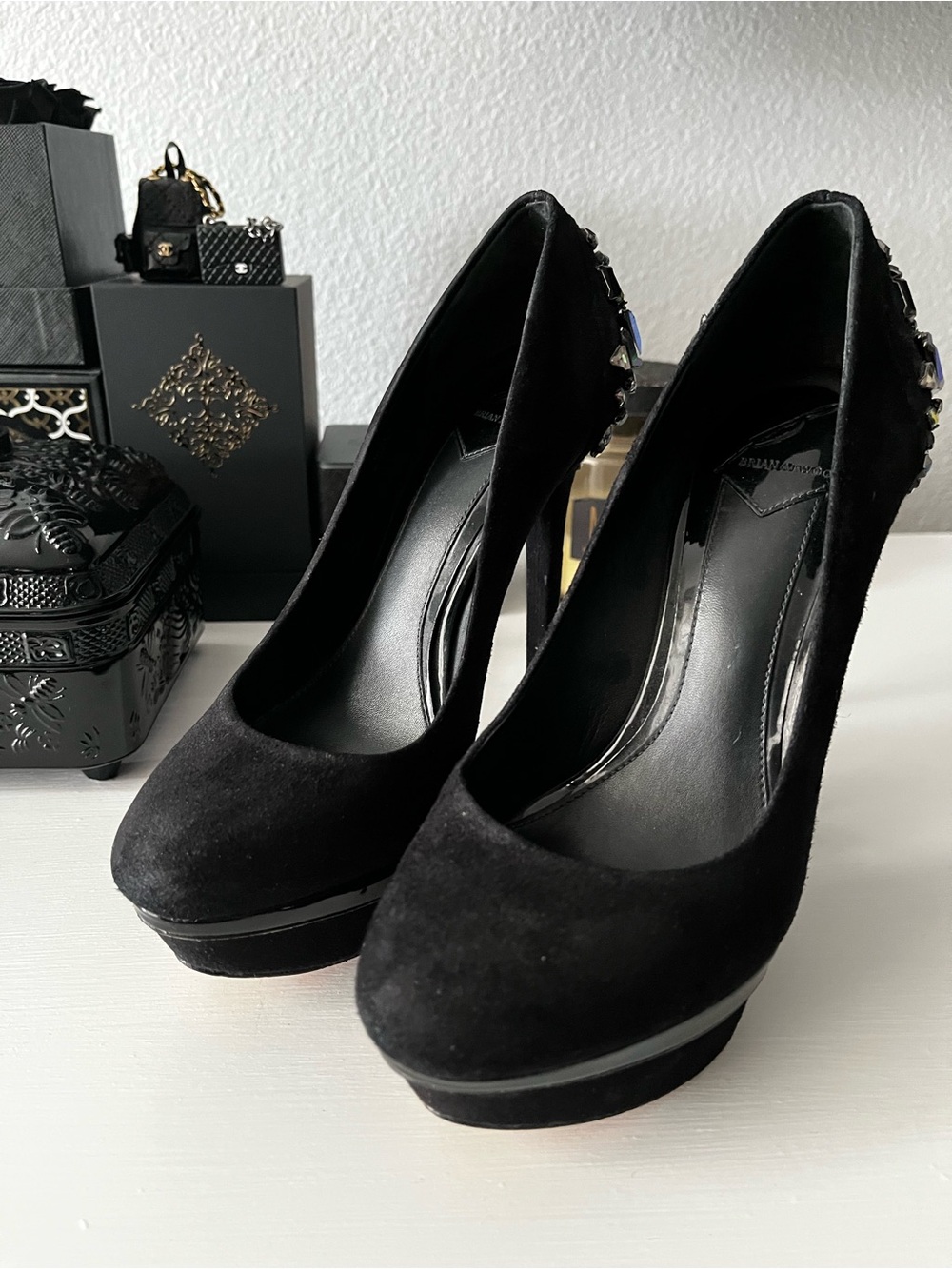 B Brian Atwood Black Suede Jeweled Platform Pump - Picture 4 of 6